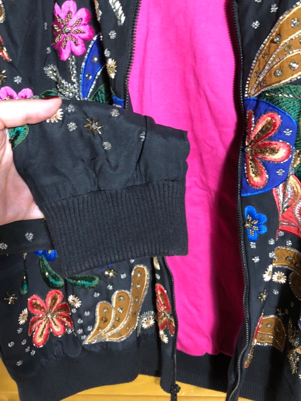 Alice + Olivia Felisa Floral Embroidery Embellished Silk Bomber Jacket in size L - Picture 10 of 14
